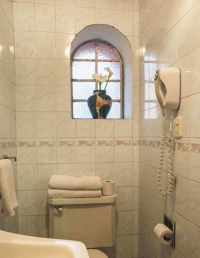 Hotel Modelo Quetzaltenango Extérieur photo