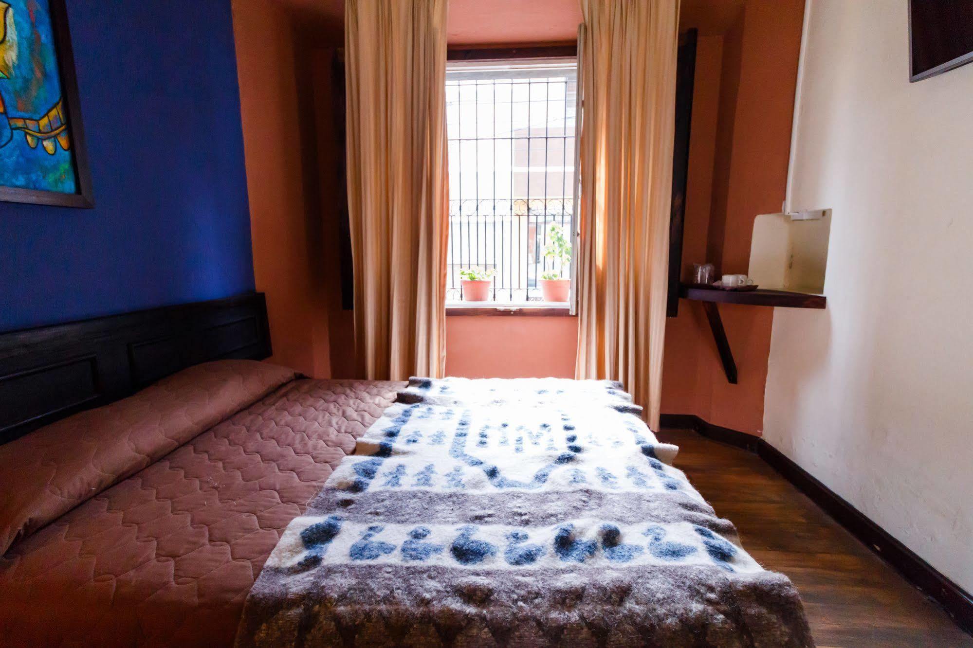 Hotel Modelo Quetzaltenango Extérieur photo