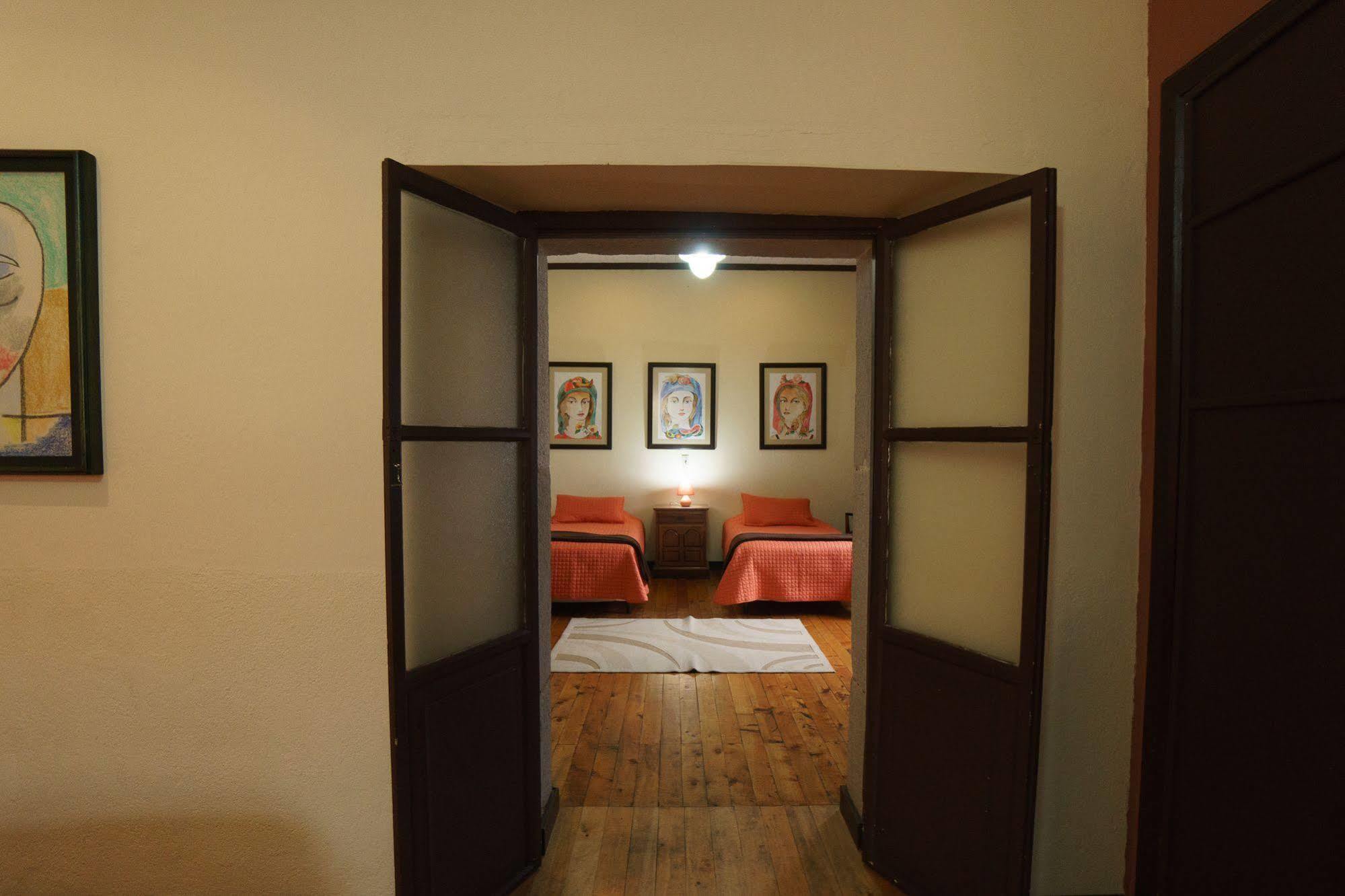 Hotel Modelo Quetzaltenango Extérieur photo