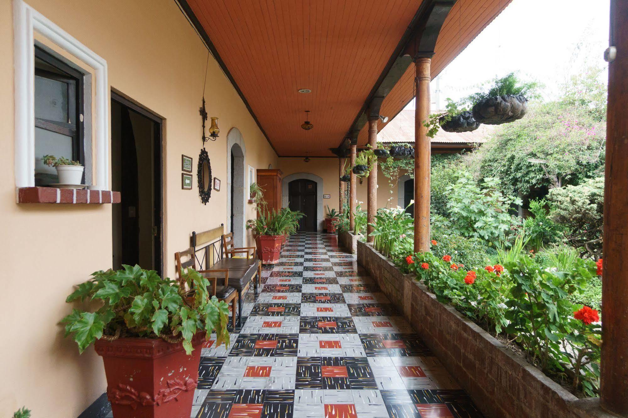 Hotel Modelo Quetzaltenango Extérieur photo